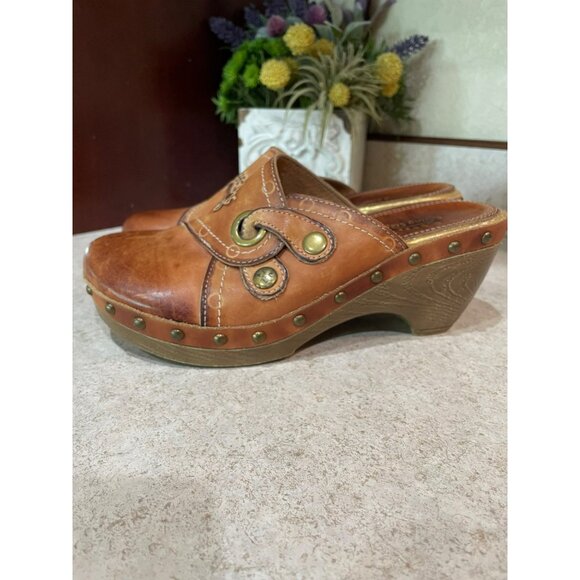 Womens Brown Leather Embroidered Studded Clog Sandals Size 37 With Wooden Look H - Picture 1 of 7